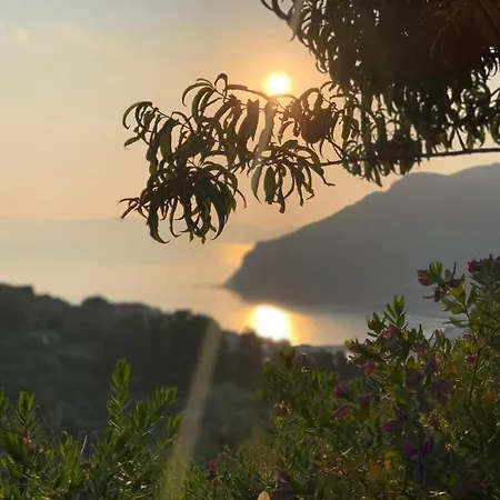 Romantic Lemonia Villa *