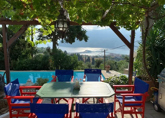 Romantic Lemonia Villa *